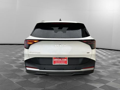 New 2026 Kia Sportage EX image 5