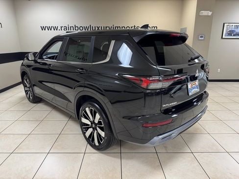 New 2026 Mitsubishi Outlander SE image 4