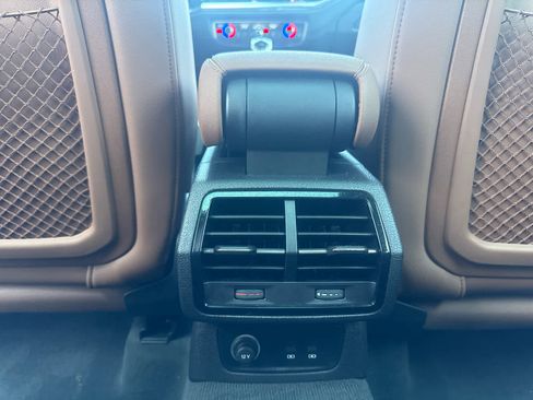 Used 2025 Audi Q3 2.0T Premium w/ Convenience Package image 18