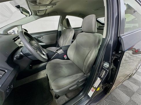 Used 2013 Toyota Prius Two image 22