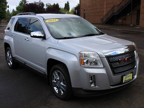 Used 2015 GMC Terrain SLT w/ Chrome Appearance Package AWD/4WD image 1