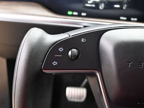 Used 2022 Tesla Model X AWD/4WD image 19