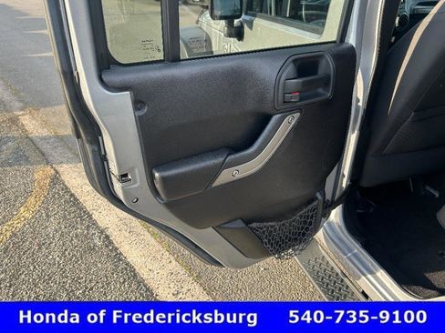 Used 2015 Jeep Wrangler Unlimited Sport w/ Quick Order Package 23S AWD/4WD image 11