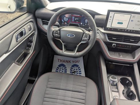 New 2025 Ford Explorer ST-Line w/ Premium Package image 18