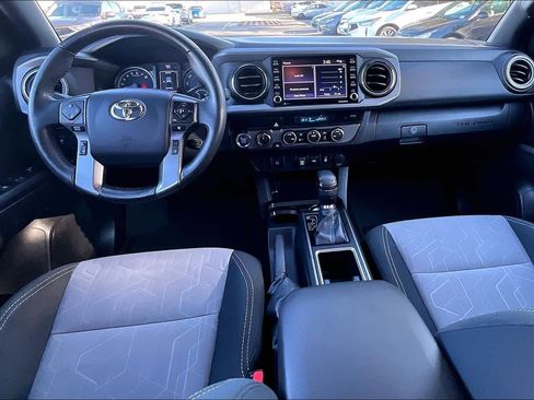 Used 2023 Toyota Tacoma TRD Off-Road image 17