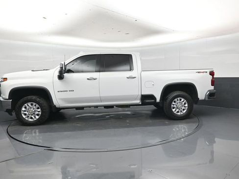 Used 2023 Chevrolet Silverado 2500 LTZ AWD/4WD image 9