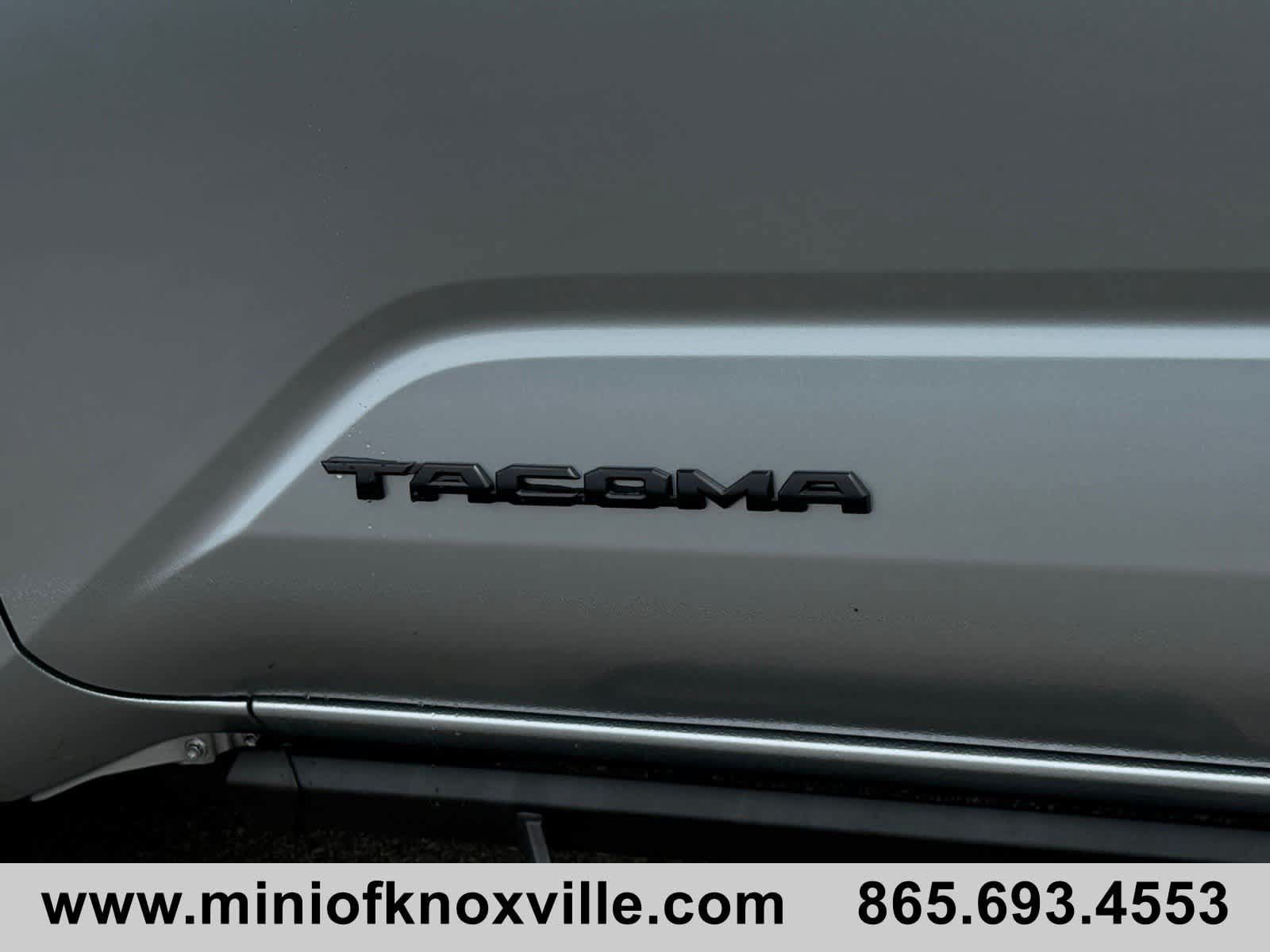 Used 2024 Toyota Tacoma TRD Sport AWD/4WD image 10