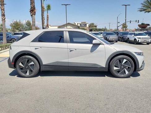 New 2026 Hyundai Ioniq 5 SE RWD image 31