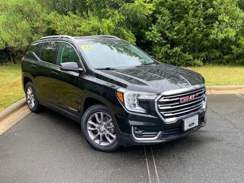 Used 2023 GMC Terrain SLT w/ Infotainment Package II AWD/4WD image 1