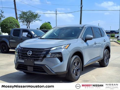 New 2026 Nissan Rogue SV FWD image 4