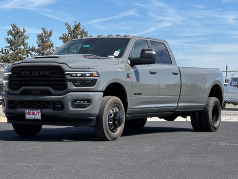 New 2026 RAM 3500 Laramie AWD/4WD image 7