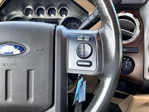 Used 2013 Ford F350 Lariat w/ Chrome Pkg image 18