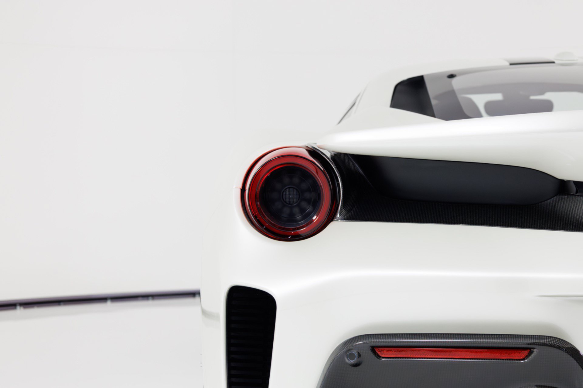 Used 2020 Ferrari 488 Pista Coupe RWD image 67