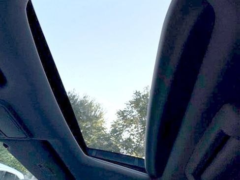 Used 2016 Honda Pilot Elite image 14