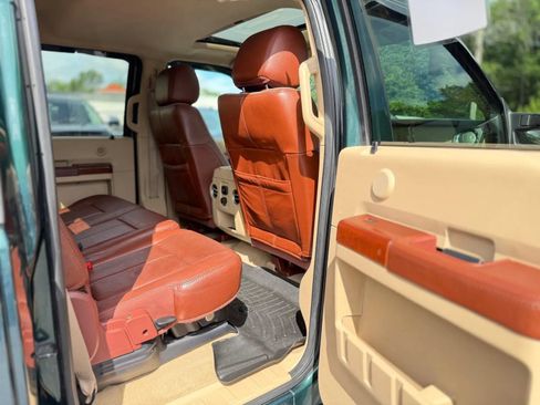 Used 2012 Ford F450 King Ranch w/ King Ranch w/Chrome Pkg AWD/4WD image 26