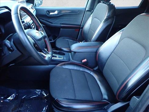 Used 2024 Ford Escape ST-Line image 12