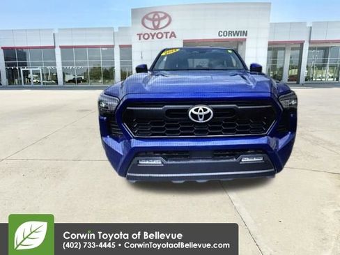 Used 2024 Toyota Tacoma TRD Off-Road AWD/4WD image 17