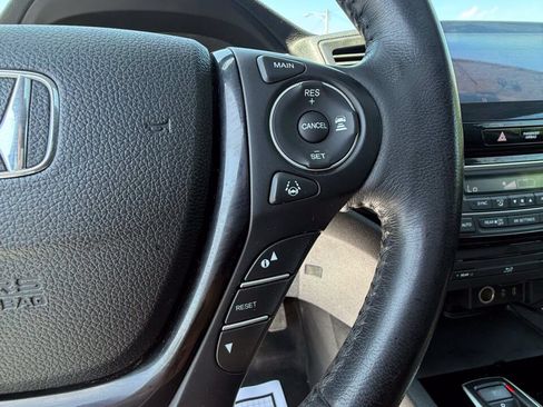 Used 2016 Honda Pilot Elite image 17