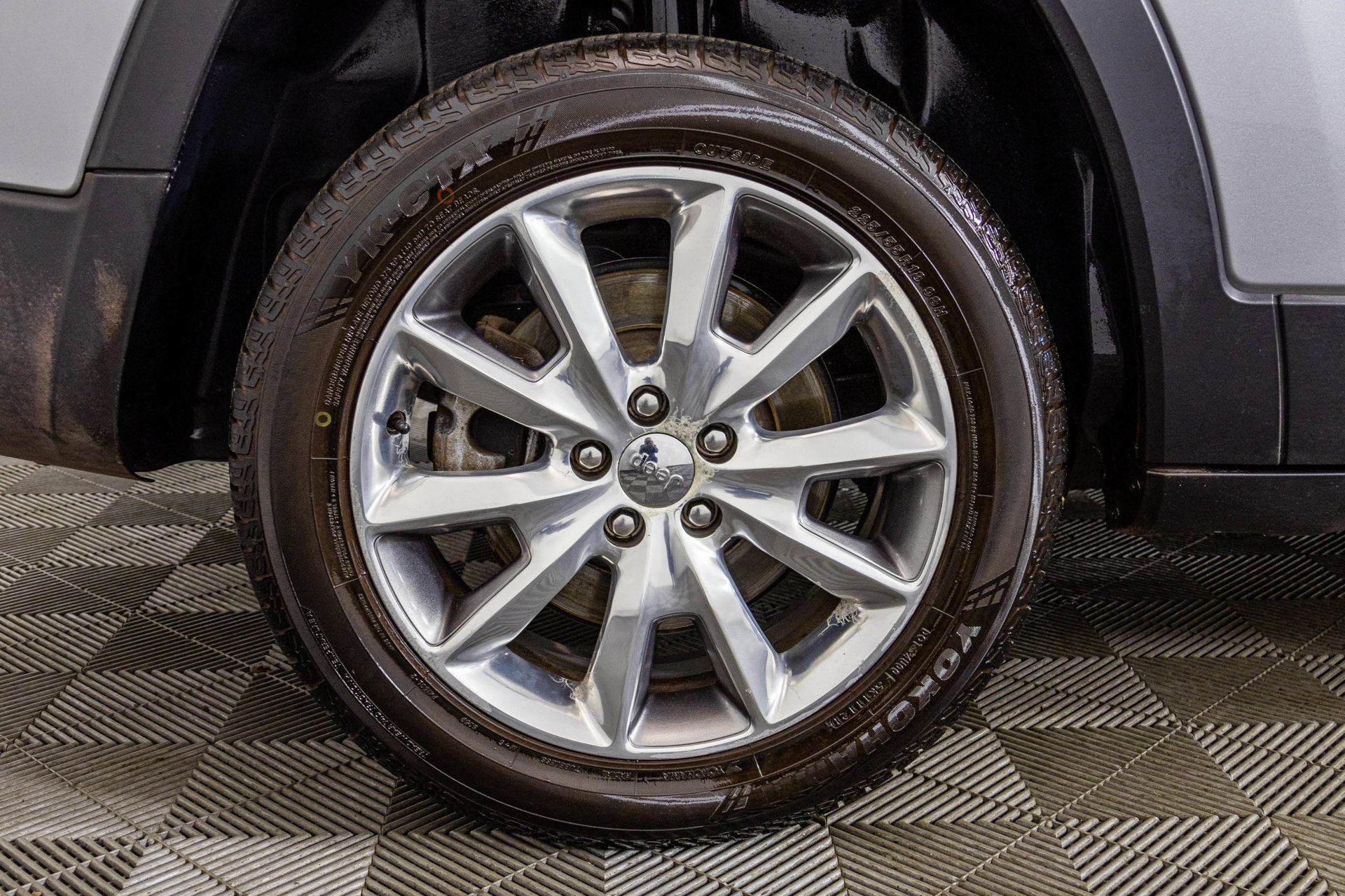 Used 2014 Jeep Cherokee Limited w/ Luxury Group FWD image 51
