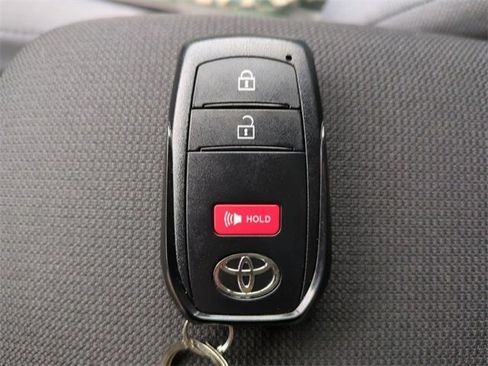 Used 2025 Toyota Corolla Cross AWD Hybrid image 27