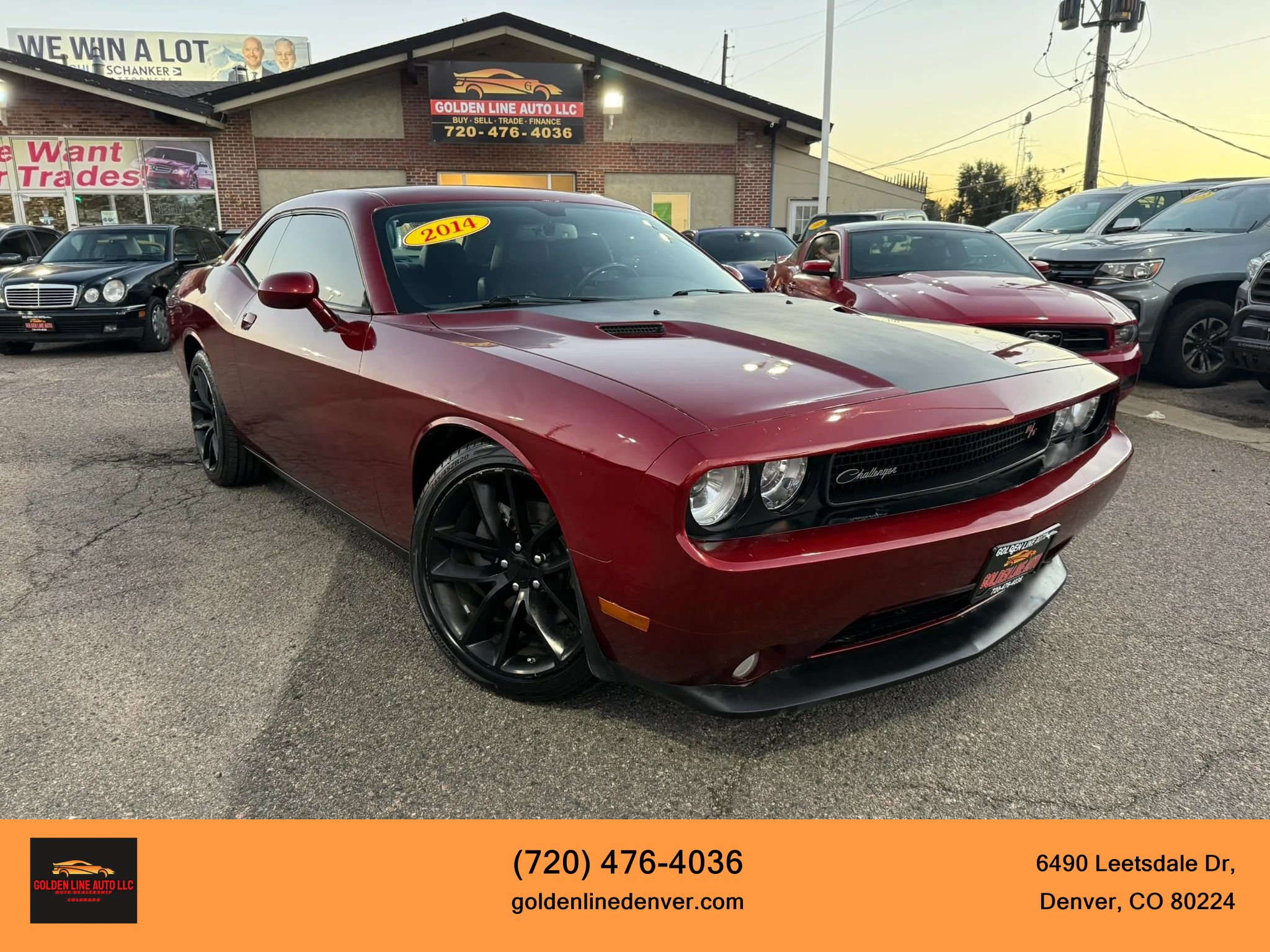 Used 2014 Dodge Challenger R/T RWD image 1