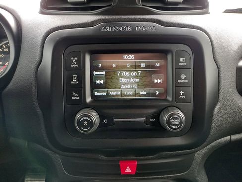 Used 2017 Jeep Renegade Altitude AWD/4WD image 24