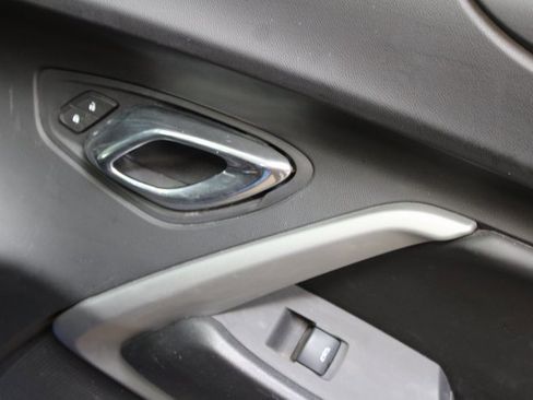 Used 2017 Chevrolet Camaro LT image 8