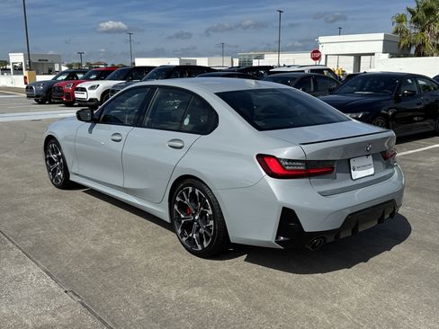 New 2026 BMW 330i Sedan w/ M Sport Package RWD image 5