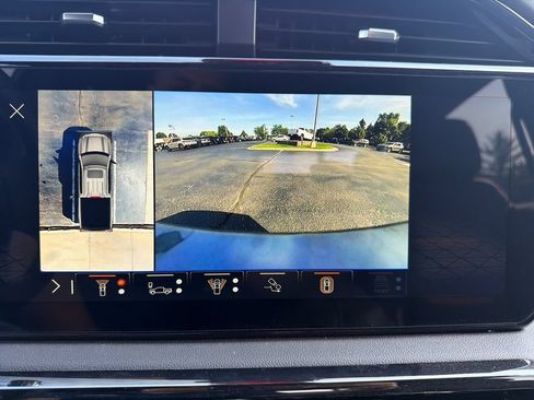 Used 2026 GMC Sierra 1500 AT4 w/ AT4 Premium Package AWD/4WD image 24