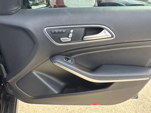 Used 2019 Mercedes-Benz GLA 250 image 13