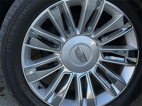 Used 2020 Cadillac Escalade Platinum image 10