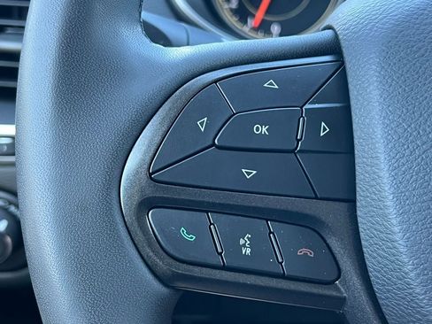 Used 2022 Jeep Cherokee Trailhawk w/ Premium Leather Package AWD/4WD image 25