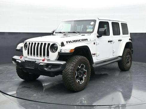 Used 2023 Jeep Wrangler Unlimited Rubicon w/ Cold Weather Group AWD/4WD image 7