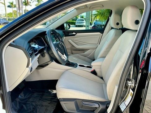 Used 2019 Volkswagen Jetta S image 8