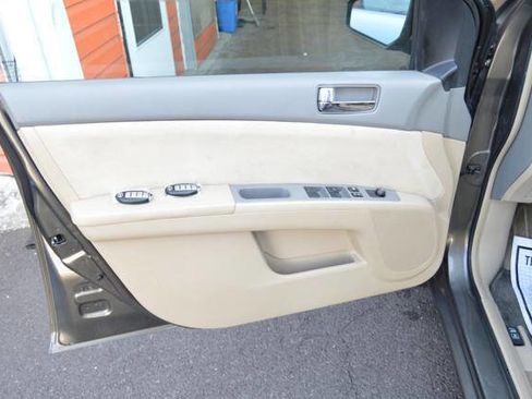 Used 2008 Nissan Sentra 2.0 S w/ Convenience Plus Pkg FWD image 30