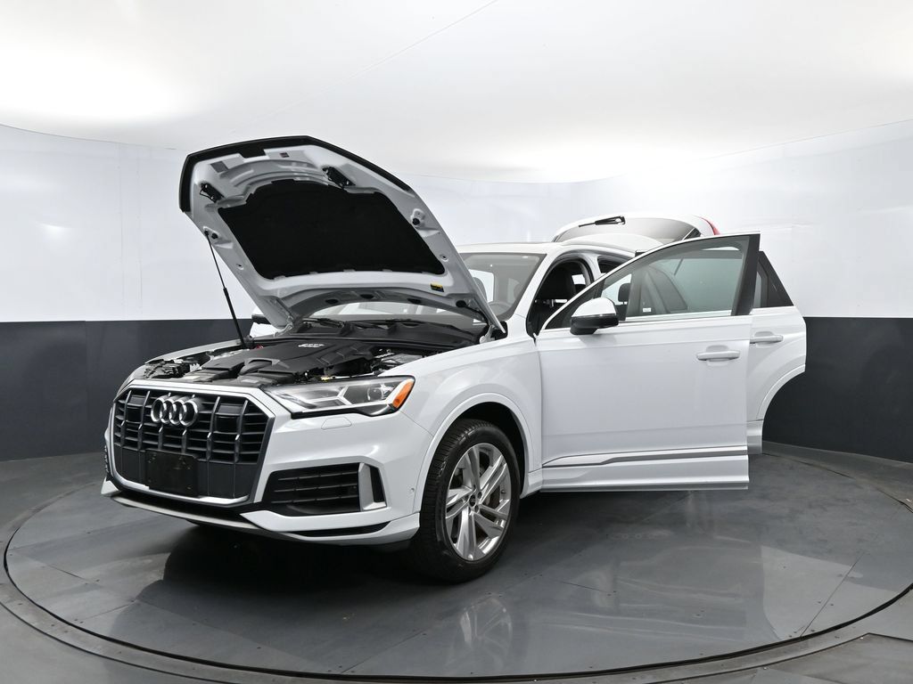Used 2022 Audi Q7 3.0T Premium Plus w/ Premium Plus Package AWD/4WD image 26