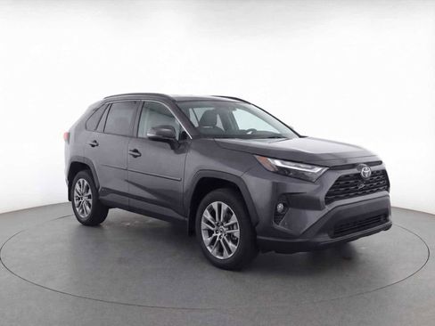 Certified 2023 Toyota RAV4 XLE Premium image 4