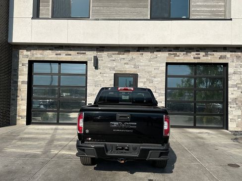 Used 2022 GMC Canyon Elevation w/ Trailering Package AWD/4WD image 4