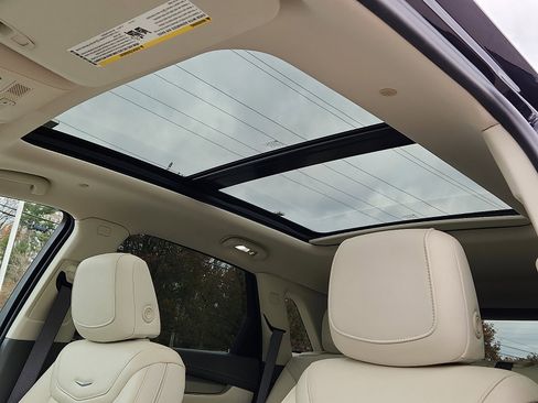 Certified 2021 Cadillac XT5 Premium Luxury image 13