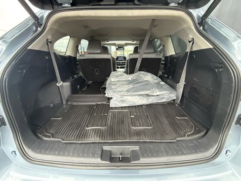 Used 2022 Toyota Highlander XLE image 20