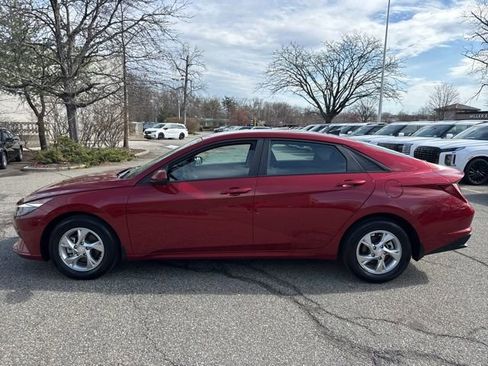 Used 2023 Hyundai Elantra SE image 20