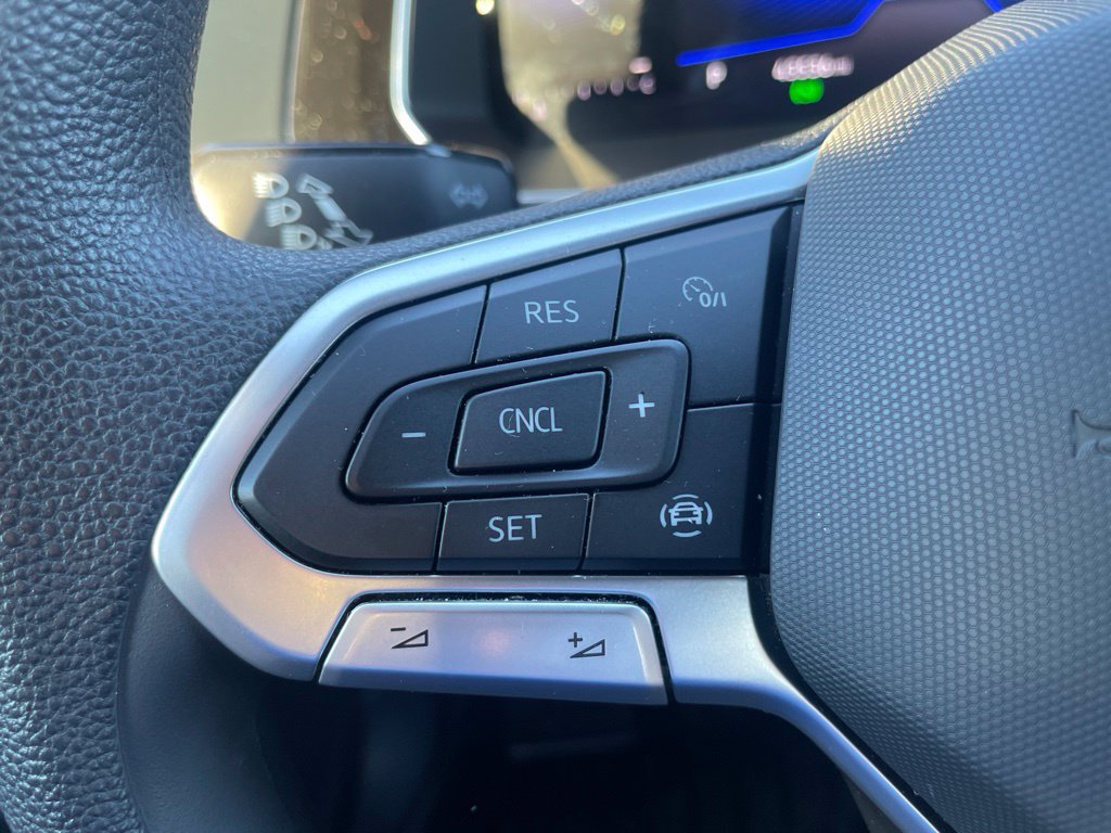 Used 2023 Volkswagen Jetta Sport FWD image 25