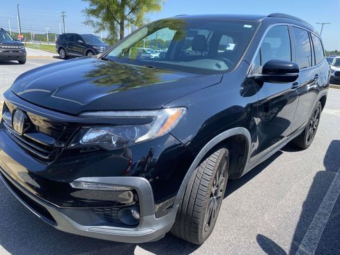 Used 2021 Honda Pilot Special Edition image 3