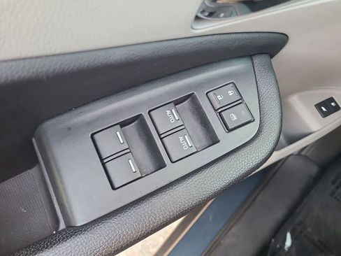 Used 2020 Honda Pilot Touring image 32