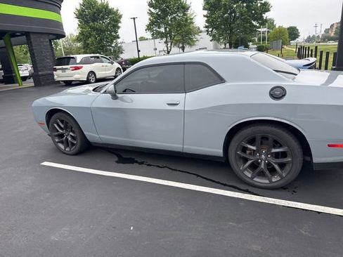 Used 2022 Dodge Challenger SXT w/ Blacktop Package RWD image 4
