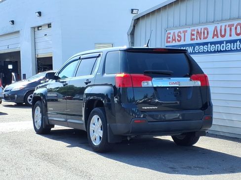 Used 2011 GMC Terrain SLE w/ LPO, Protection Package FWD image 3