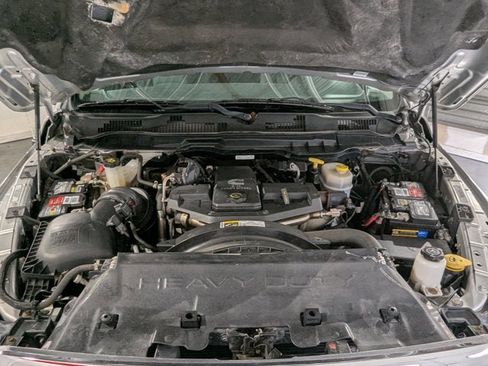 Used 2015 RAM 3500 SLT image 38