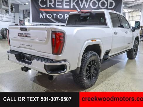 Used 2024 GMC Sierra 2500 Denali Ultimate AWD/4WD image 4