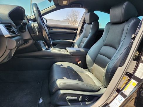Used 2020 Honda Accord Sport image 9