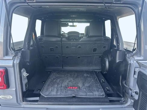 Used 2023 Jeep Wrangler Altitude image 31